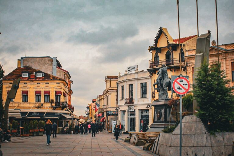 Временска прогноза во градот Битола, дневната ќе биде од +3 до +6°C -Јасно